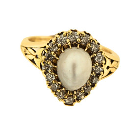 Vintage Diamond and Pearl Cluster Ring