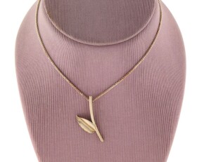 Contemporary Silver Leaf Pendant & Chain