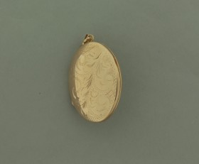 Vintage 9ct Gold Oval Locket