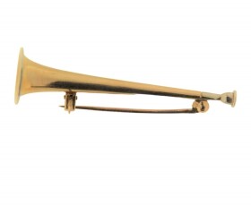 Vintage 9ct Horn Brooch