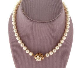 Vintage Cultured Pearl Necklace