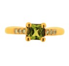 Vintage 18ct Peridot Diamond Ring