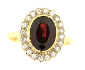 Vintage 18ct & Garnet Cluster Ring