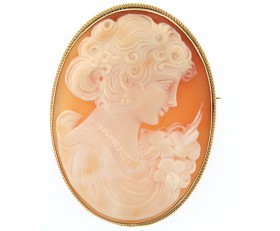 Vintage 9ct Gold Shell Cameo Brooch