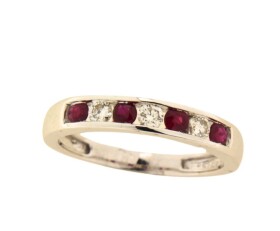 Contemporary 18ct Ruby & Diamond Ring